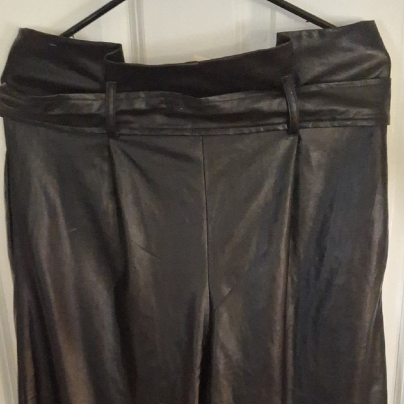 Flying Tomato Black Wide-Leg Dress Pants - Picture 10 of 13